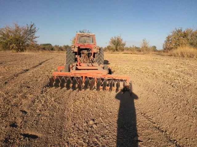 Rotur Nivelaciones S.r.l. Servicios Agricolas Y Viales. · foto 2