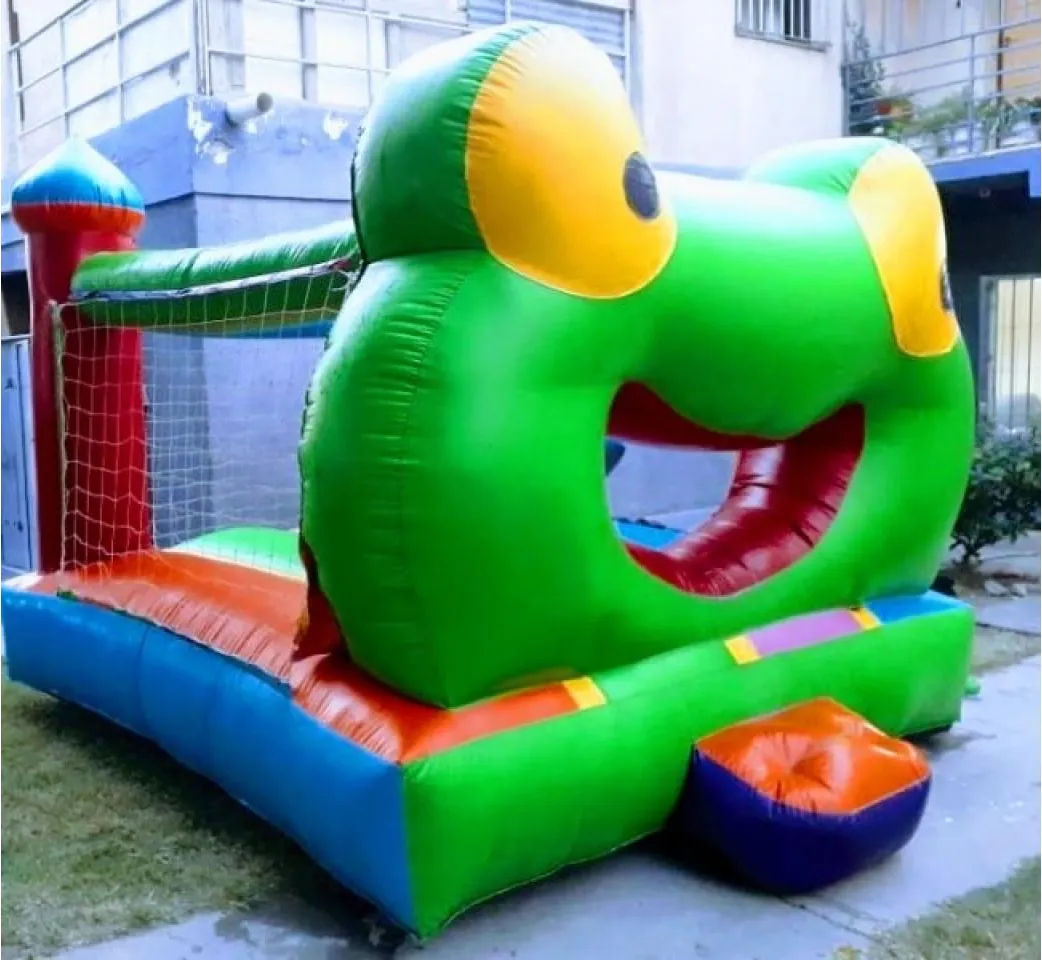 Alquiler De Castillo Inflable Y Metegol · foto 2