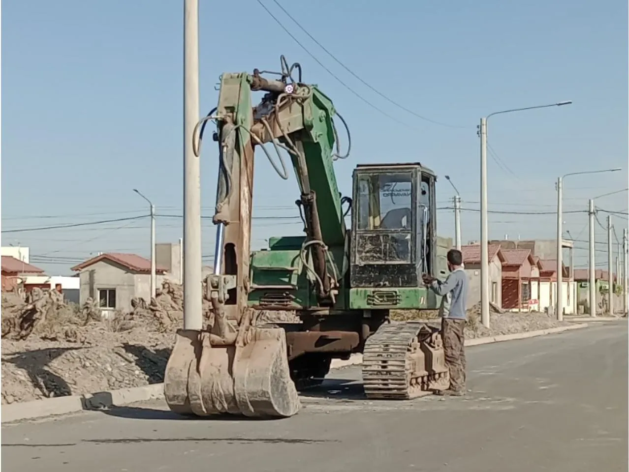 Alquiler De Máquina Excavadora · foto 3