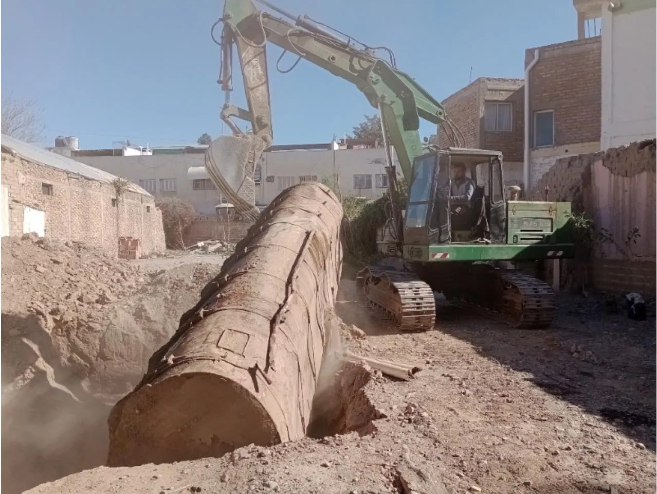 Alquiler De Máquina Excavadora · foto 5