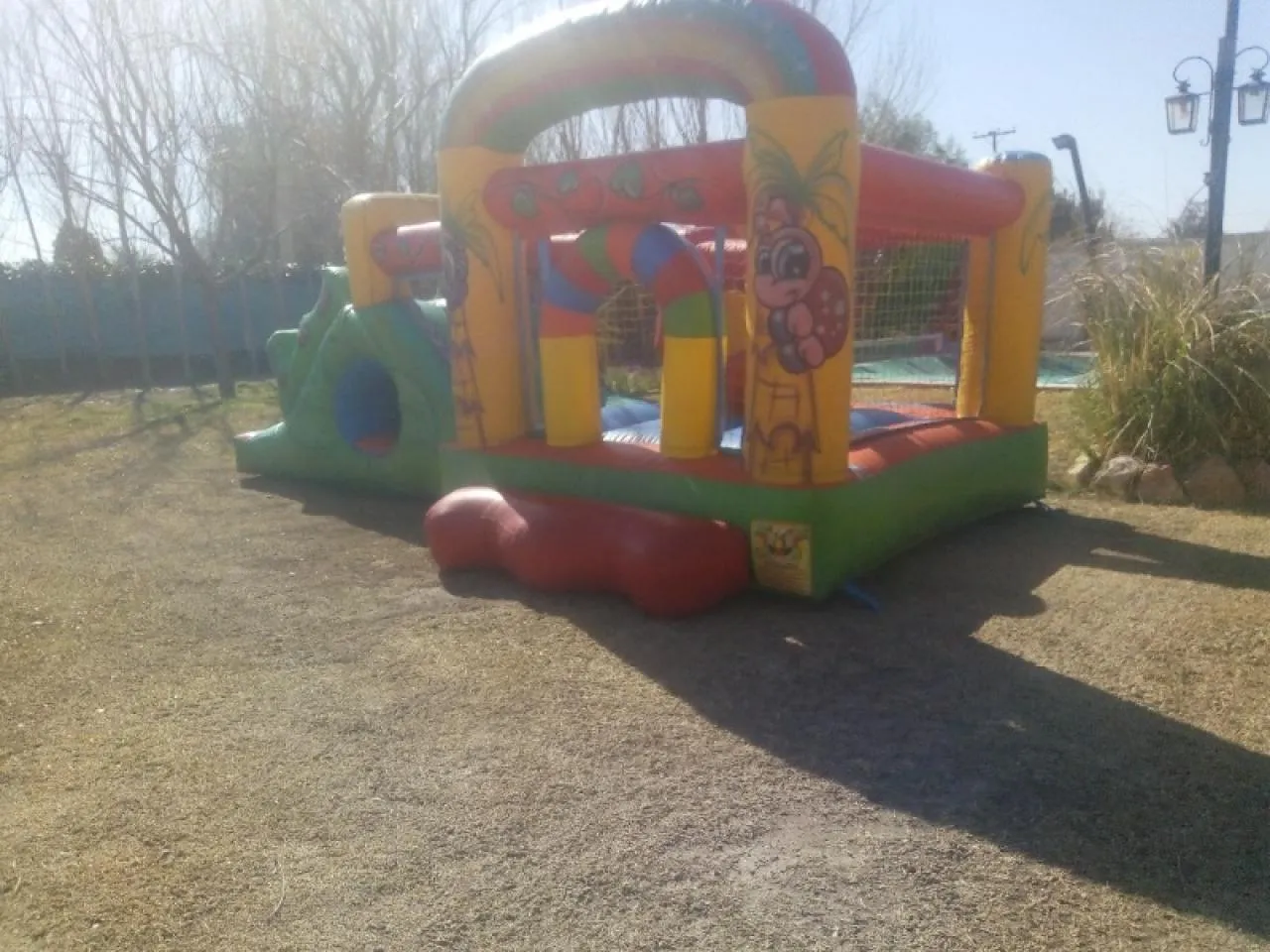 Alquiler De Castillos Inflables Juegos Metegoles Tejos _ Pikilandia · foto 7