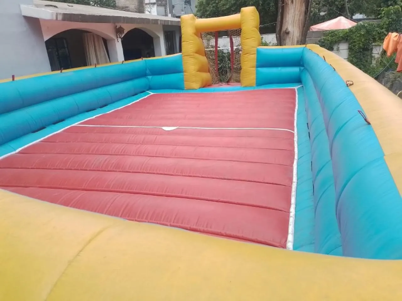 Cancha Inflable Y Metegol Humano · foto 2