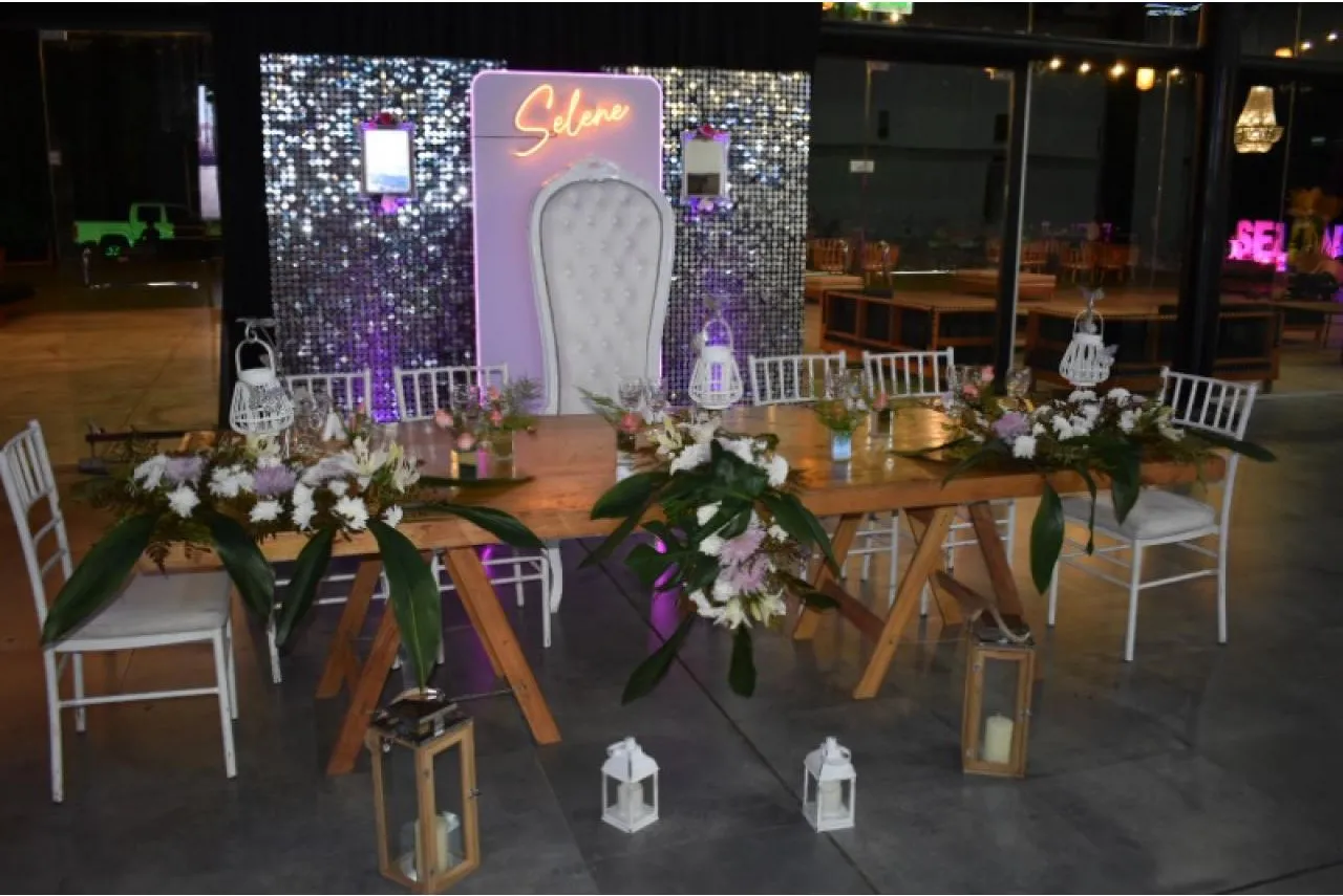 Alquiler De Chispas Frías Para Tu Eventos · foto 9