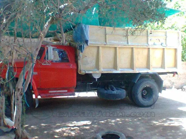 Dispongo De Camiones De Transporte En General.. De Mudanzas, Fletes De Ripio, Arena · foto 2