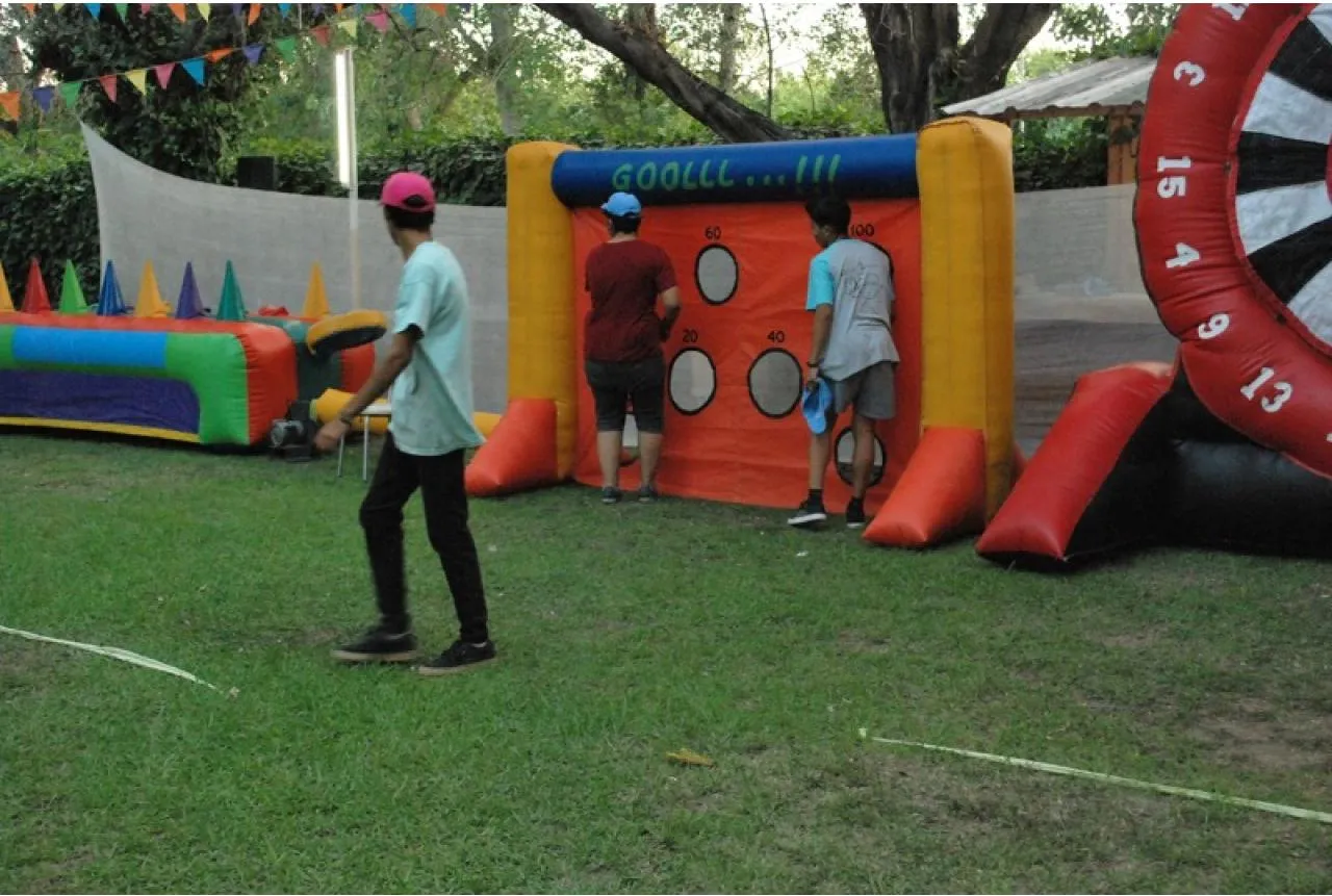 Tiro Al Blanco Y Arco Inflable · foto 5