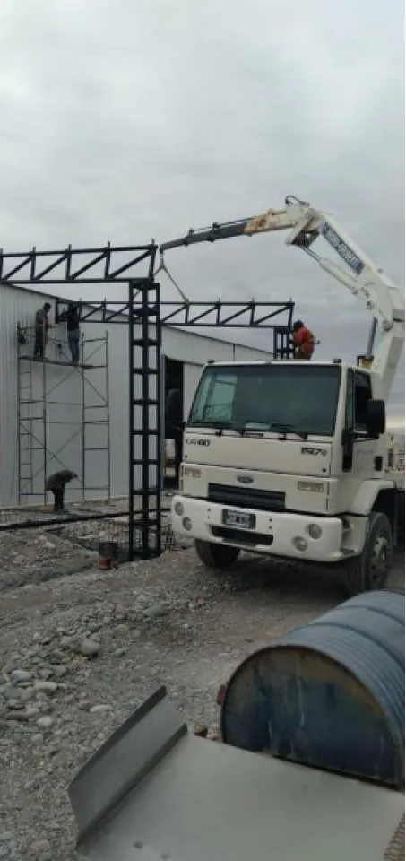 Traslado De Contenedores, Servicios De Elevación Con Hidrogrua · foto 3