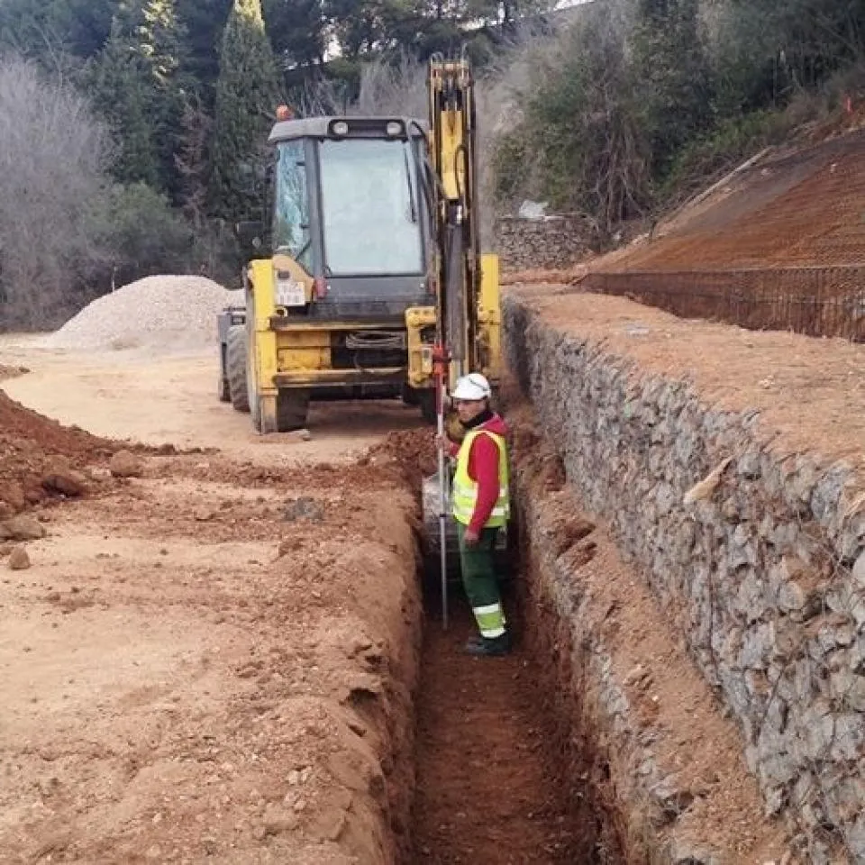Demoliciones Terraplenes Material De Compactación Excavación Programada Movimiento De