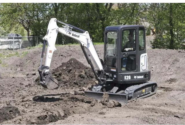 Alquiler Mensual Mini Excavadora Bobcat E26 2.6 Ton - 2.7 M Max Excavación - 2.9 M Max · foto 2