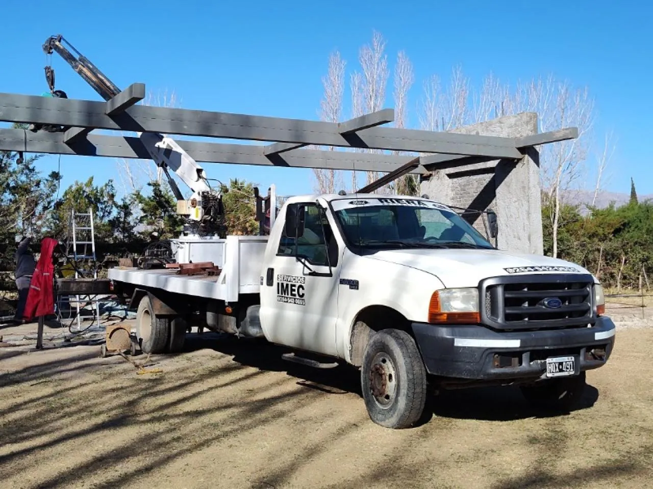 Alquiler De Grua Telescópica 2.700 Kg Al Pie Carga Descarga Izajes · foto 2