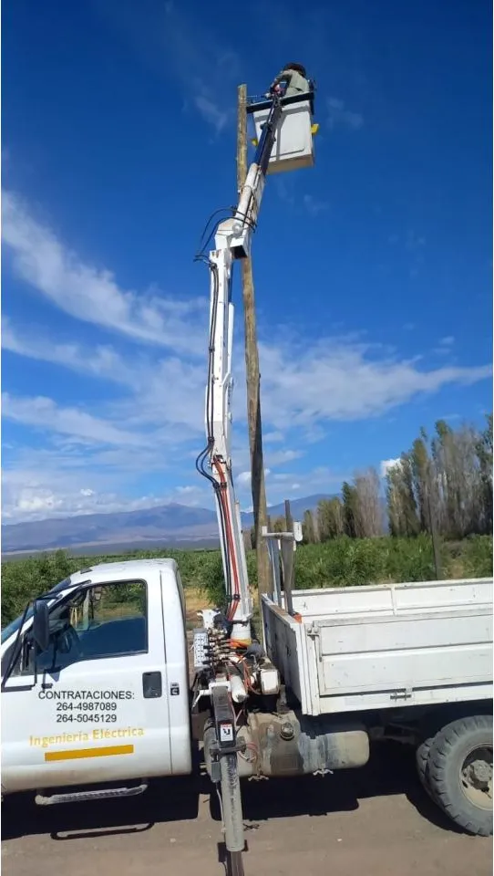 Venta/alquiler Hidrogrua N5000 En Camion 4x4 Ford - 4000 - Poda De Arbolado Publico · foto 4